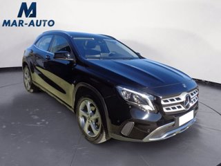 MERCEDES GLA 200 d Automatic Sport