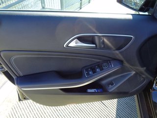 MERCEDES GLA 200 d Automatic Sport