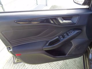 FORD Focus 1.0 EcoBoost Hybrid 125 CV 5p. ST-Line Design