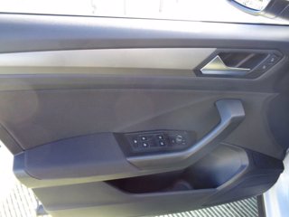 VOLKSWAGEN T-Roc 1.5 TSI ACT DSG Business BlueMotion Technology