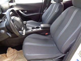 PEUGEOT 2008 PureTech 130 S&S Allure